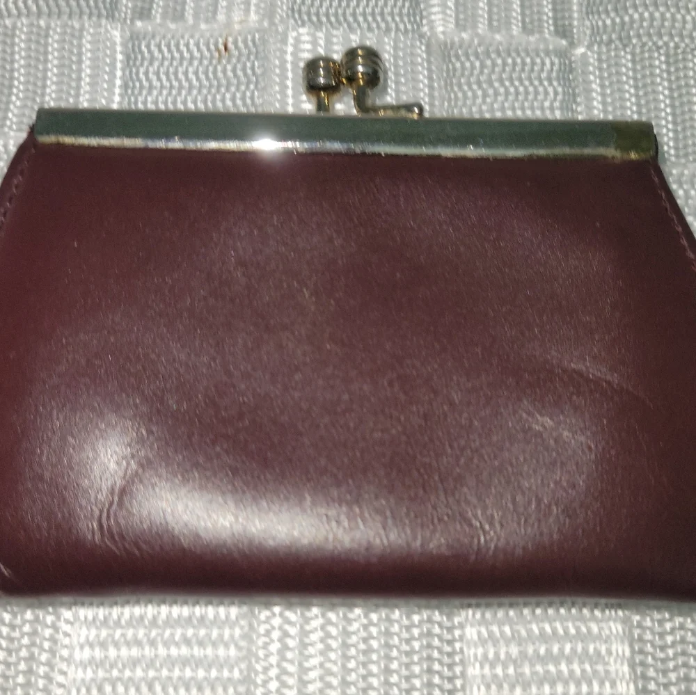 Etienne Aigner Vintage Burgundy Authentic Coin Purse - Picture 2 of 12